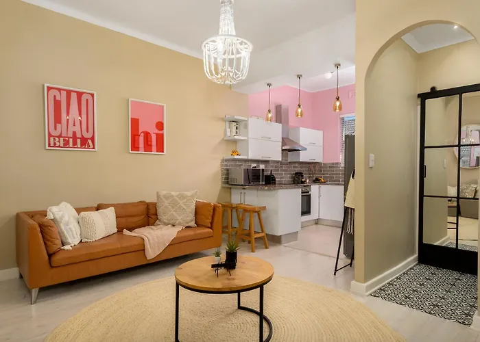 Conifer Court 11
