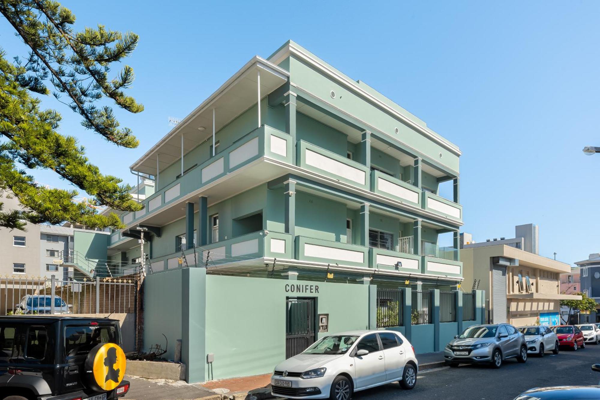 Conifer Court 11 Apartment *